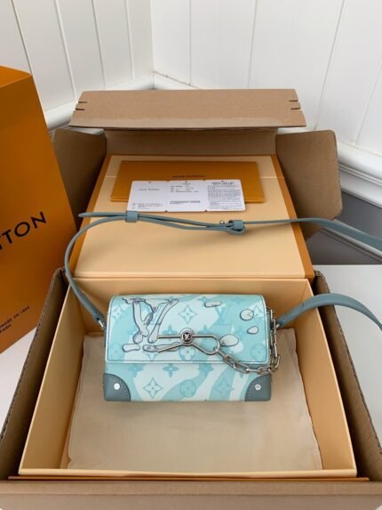 Louis Vuitton STEAMER Mini Men's Handbag M22637Top Quality Size: 18*11*6.5cm