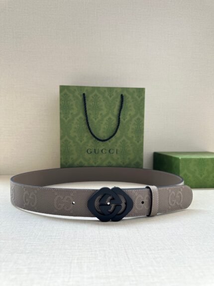 GUCCI printed embossed blue leather belt Width: 4.0cm
