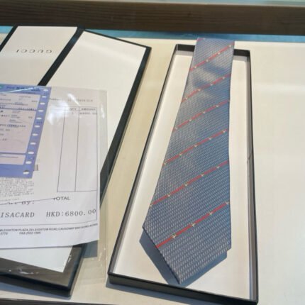Men's tie series, this tie perfectly combines iconic features, 100% top-quality jacquard silk handmade customization; Width 7cm