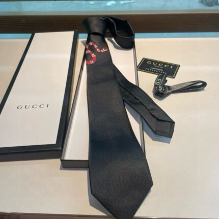 Gucci Little Bee Men's Tie Series Bee Twill Tie, 100% Top Jacquard Silk Handmade Customization