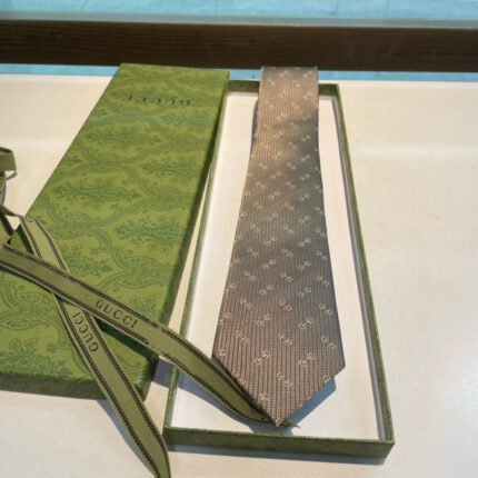 ﻿Gucci new men's tie at home counter, 100% top-quality jacquard silk handmade customization
