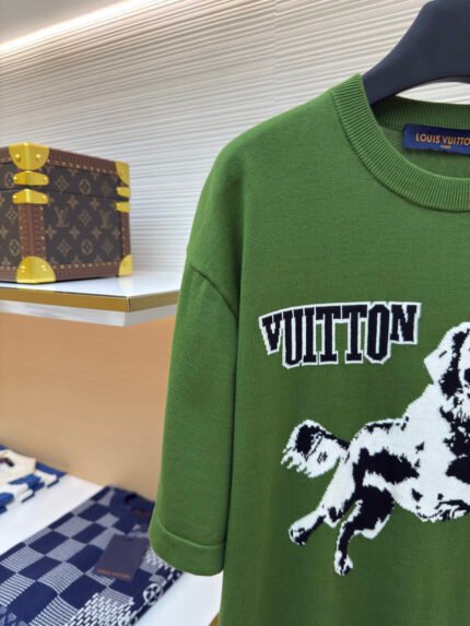 Louis Vuitton Golden Retriever Knitted Short-Sleeve Top