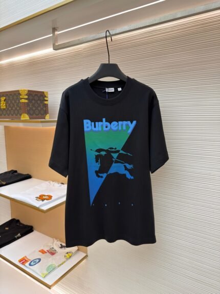 Burberry Gradient Inverted Triangle Crew-Neck Short-Sleeve T-Shirt