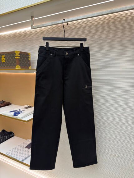 Moncler Trousers with Logo-Detailed Zip Pockets