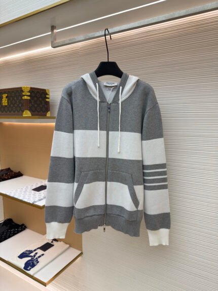 THOM BROWNE Puppy-Motif Hooded Knit Jacket
