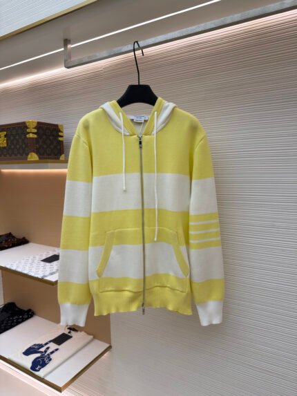 THOM BROWNE Puppy-Motif Hooded Knit Jacket
