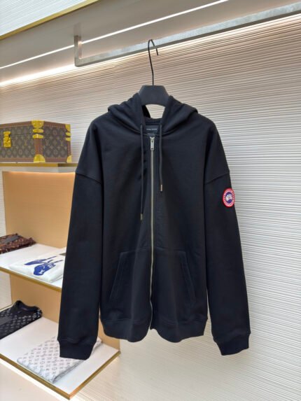 Canada Goose Logo-Patch Zip-Up Jacket