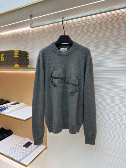 Hermès Paris H-logo embroidered sweater