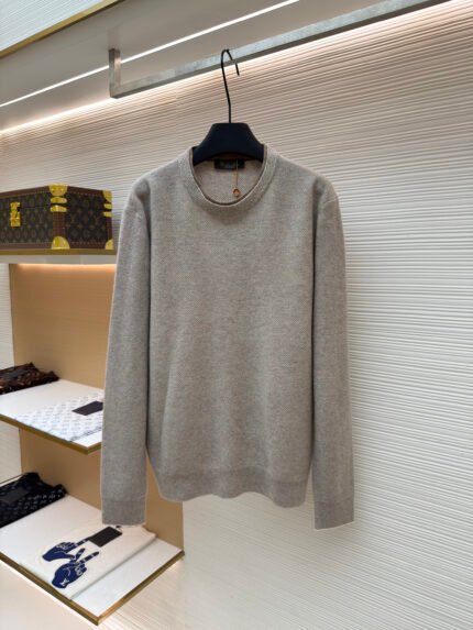 Loro Piana Cannage-pattern crew-neck knit sweater