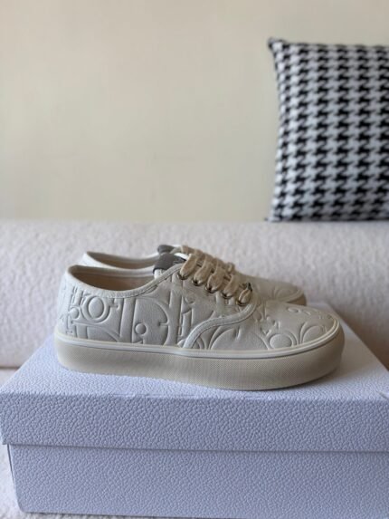 Dior Saltwind Collection Flat Round-Toe Casual Shoes