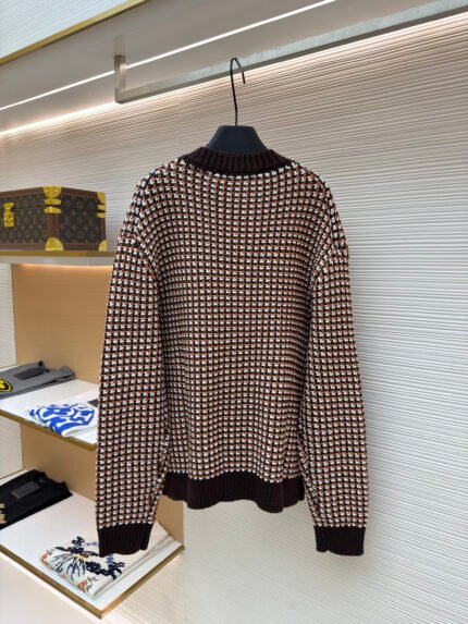 LOUIS VUITTON Chunky-Knit Houndstooth Colorblock Jacquard Cardigan with Pearl Buttons