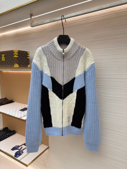 LOUIS VUITTON Embroidered Logo Intarsia Cardigan