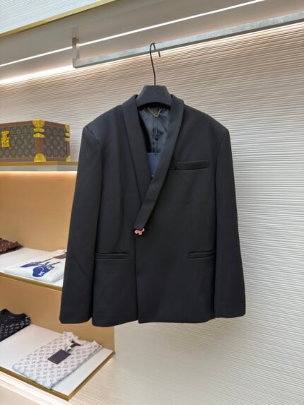 LOUIS VUITTON Floral-Motif Suit